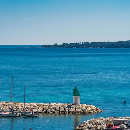 Somptuous Sea-view 3 Bedrooms Penthouse Moure Rouge