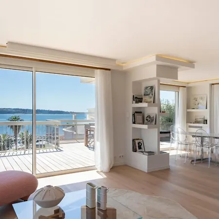 Somptuous Sea-view 3 Bedrooms Penthouse Mouré Rouge Hébergement de vacances
