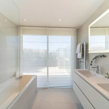 Somptuous Sea-view 3 Bedrooms Penthouse Mouré Rouge Hébergement de vacances Cannes