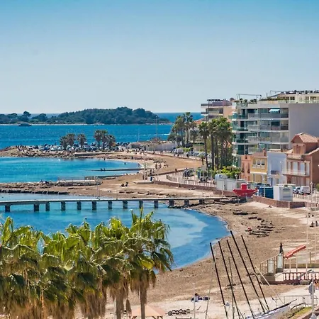 Somptuous Sea-view 3 Bedrooms Penthouse Mouré Rouge Hébergement de vacances Cannes